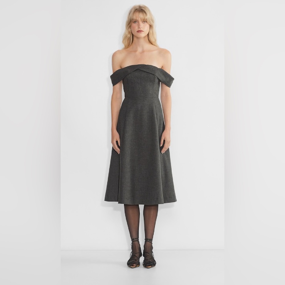 NWT Aritzia Wilfred Victoire Off-Shoulder Midi Dress